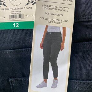 Jachs Girlfriend Ladies Straight Leg Ankle Pants, 5-Pocket Black  Size 6, 10, 12